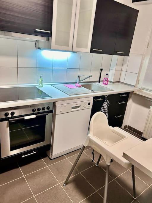 Moderne Ruhige Wohnung Bochum Angebunden Exterior foto